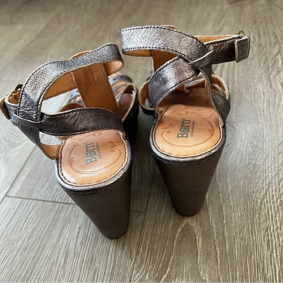 Born Metallic Heeled Sandal - Women's Size 9 - Picture 6 of 9